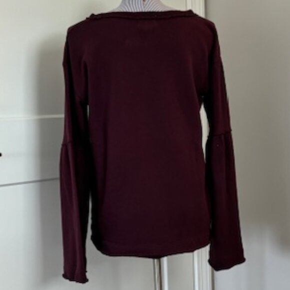 Caslon Sweatshirt w/Fluted Sleeve (M) - Picture 3 of 5